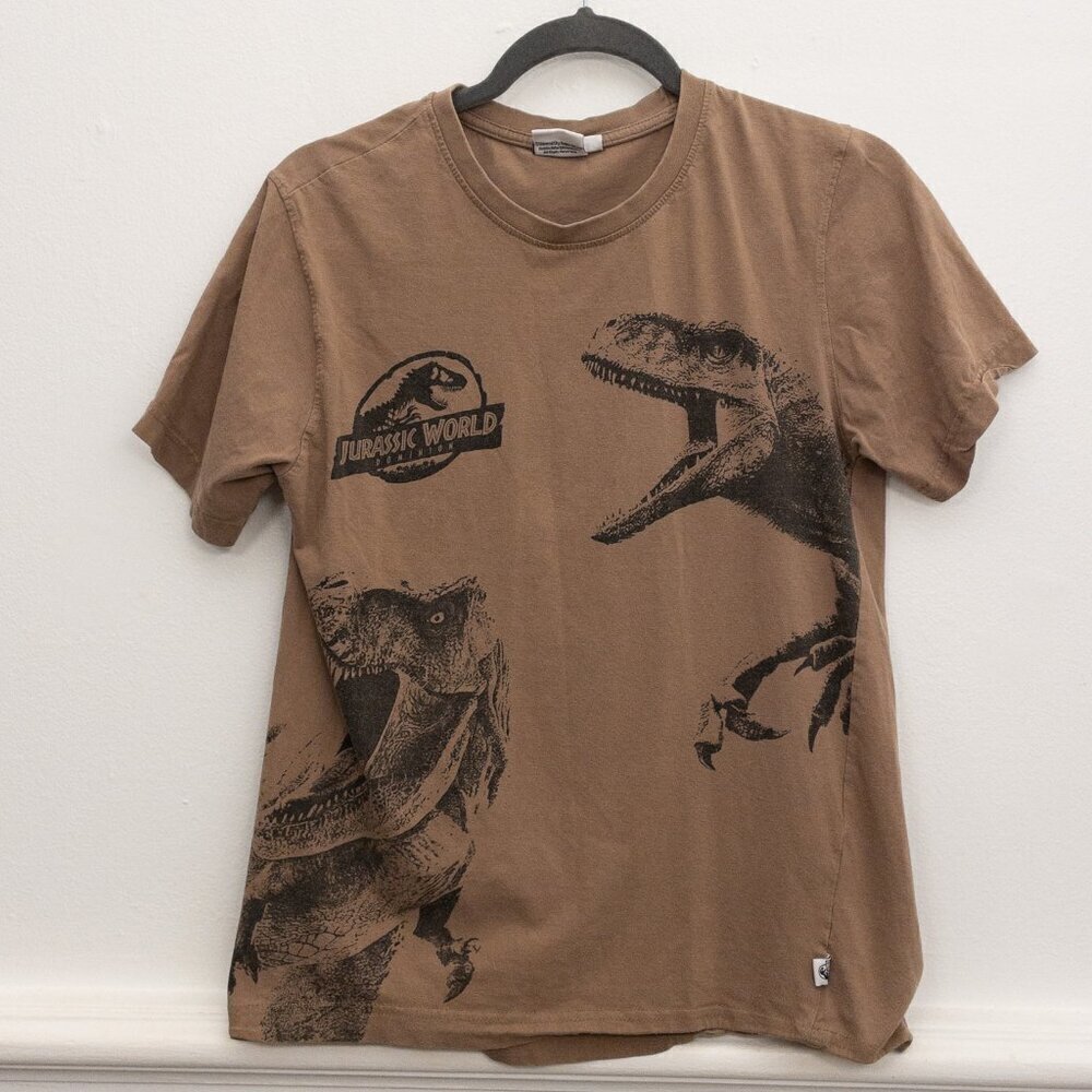Jurassic World Dominion Dinosaur Graphic Tee XS Brown Unisex Kids Casual Shirt